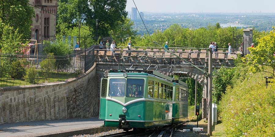 Travelling on the Drachenfels Railway